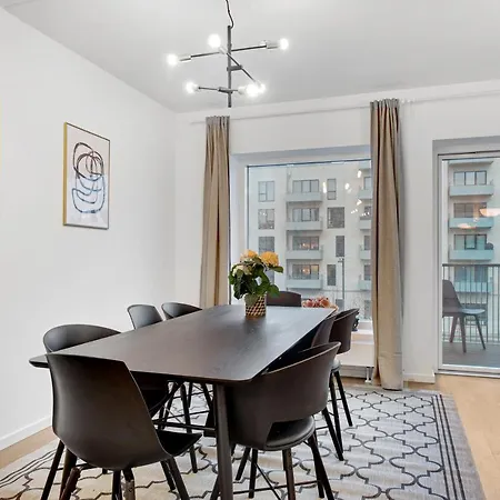 Sanders Arena - Charming Three-bedroom Close To Metro Station * Kopenhagen