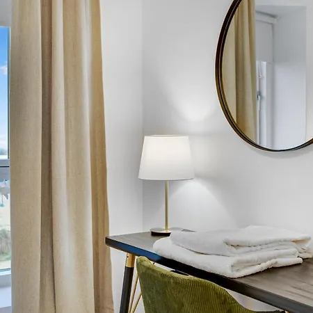 Sanders Arena - Charming Three-bedroom Close To Metro Station Kopenhagen